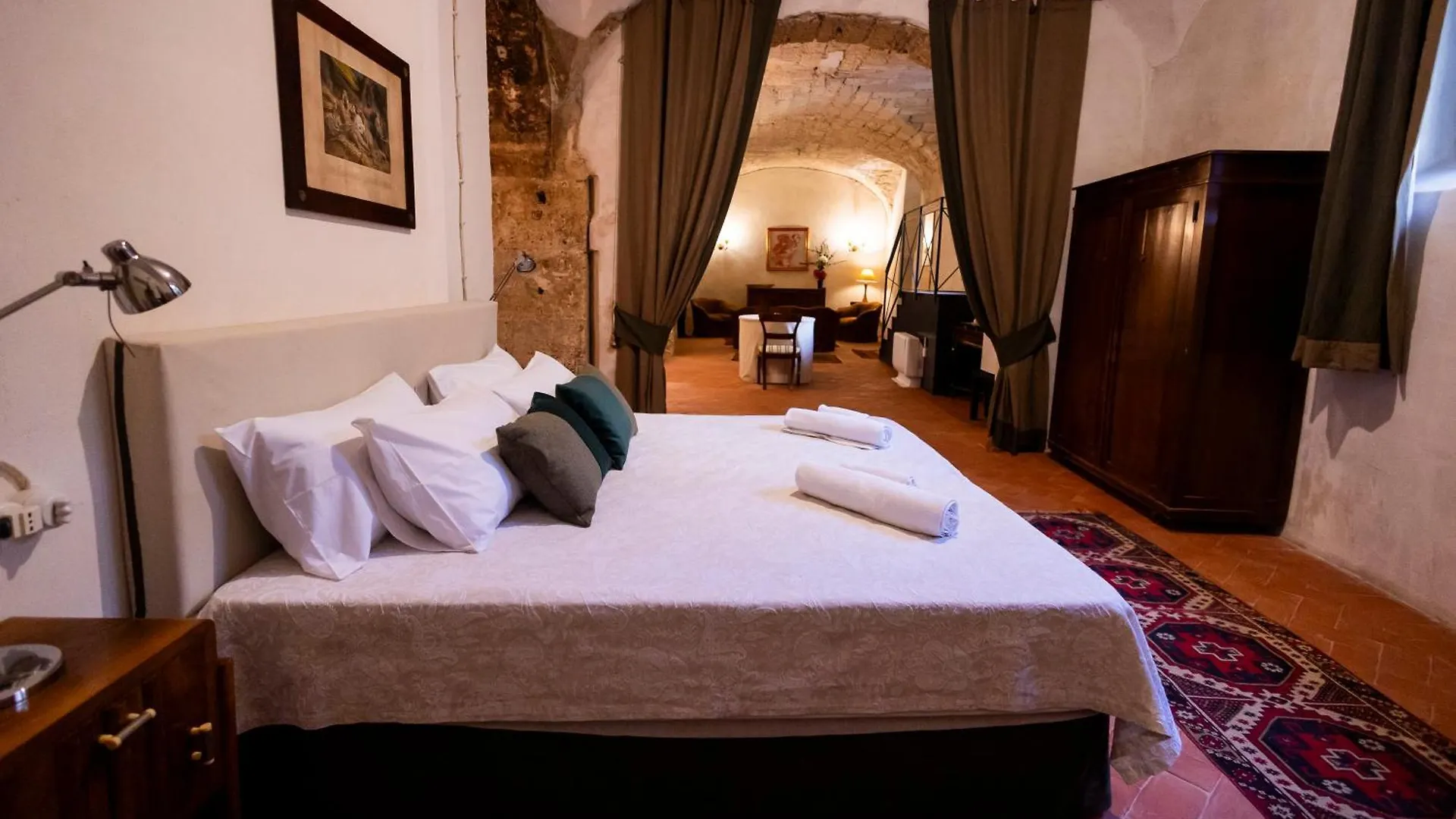Principe Di Castelnuovo Historical Suites Палермо