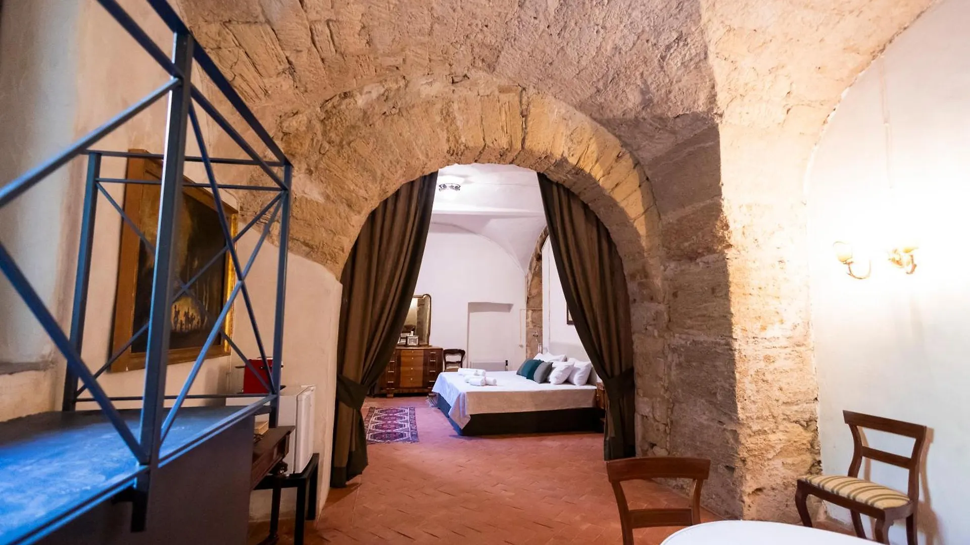 Principe Di Castelnuovo Historical Suites Палермо Отель типа 