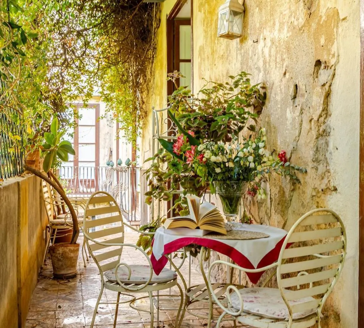Principe Di Castelnuovo Historical Suites Палермо