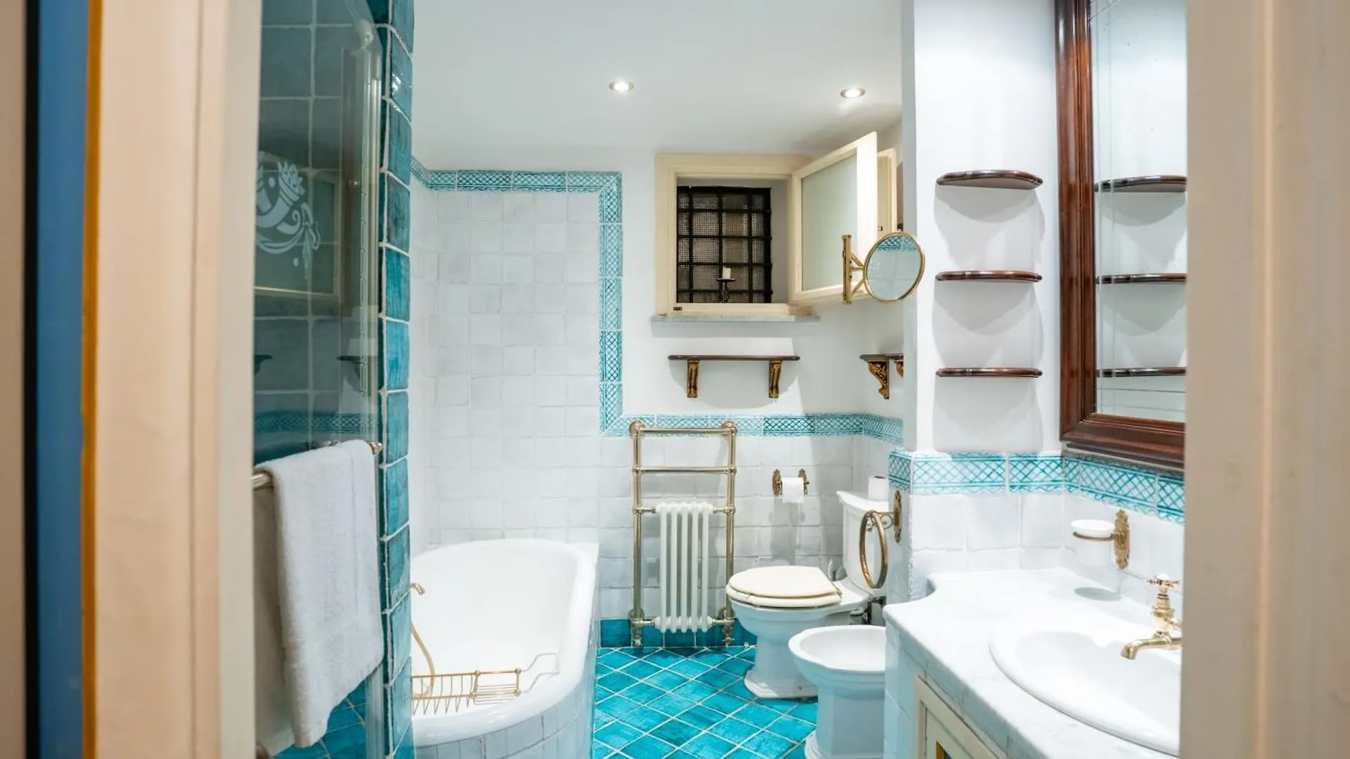 Principe Di Castelnuovo Historical Suites Палермо Отель типа 