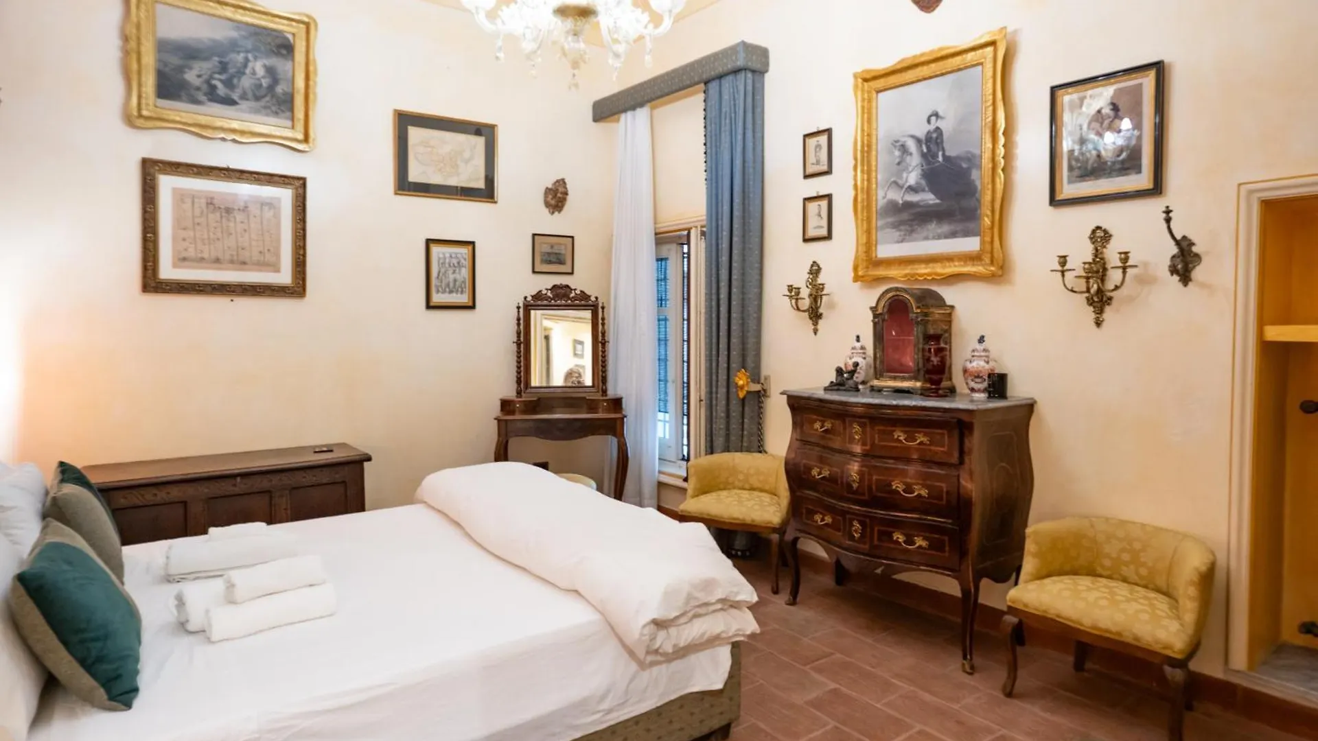 Nocleg ze śniadaniem Principe Di Castelnuovo Historical Suites Palermo Włochy